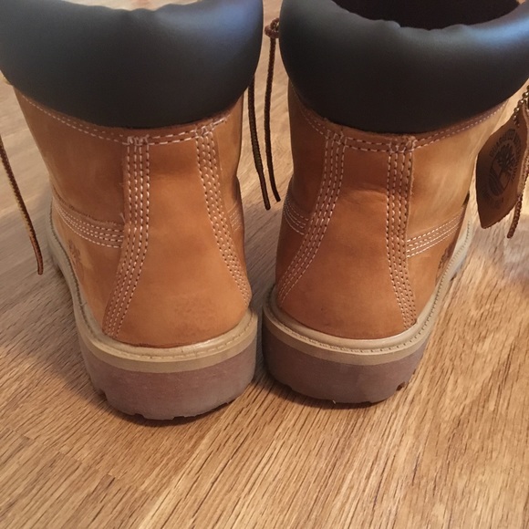 Youth/Juniors 6 in. Timberland Boots - Picture 8 of 8